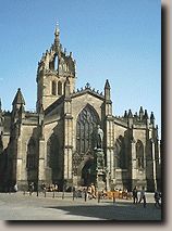 ST Giles Cathedral from the top of the mound